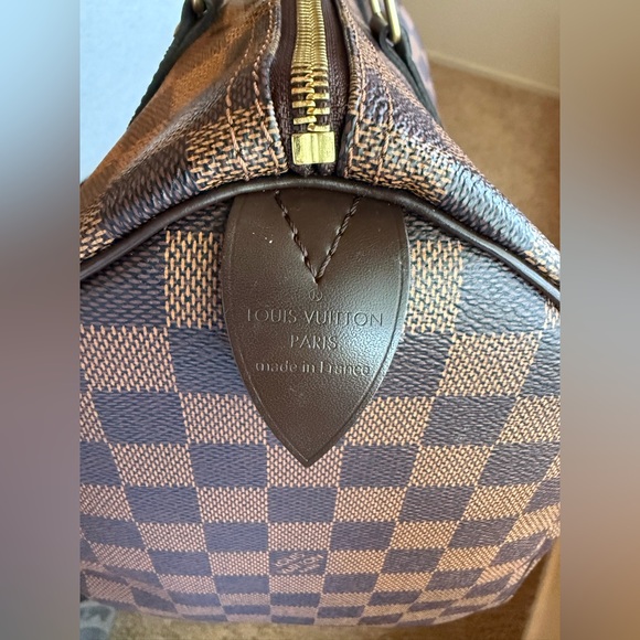 SOLD.  EUC authentic LOUIS VUITTON Damier Ebene Speedy 30 - Picture 8 of 13